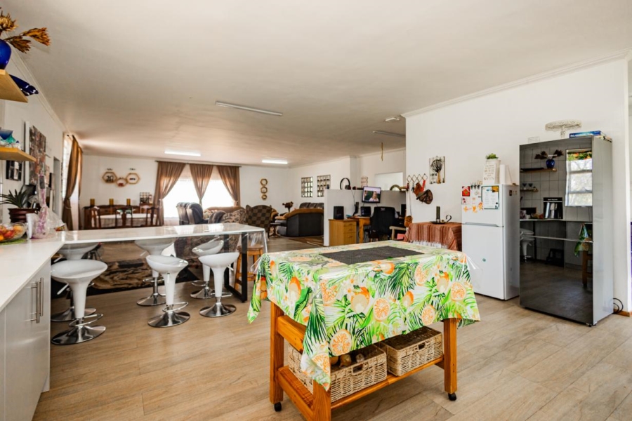 8 Bedroom Property for Sale in Joostenbergvlakte Western Cape